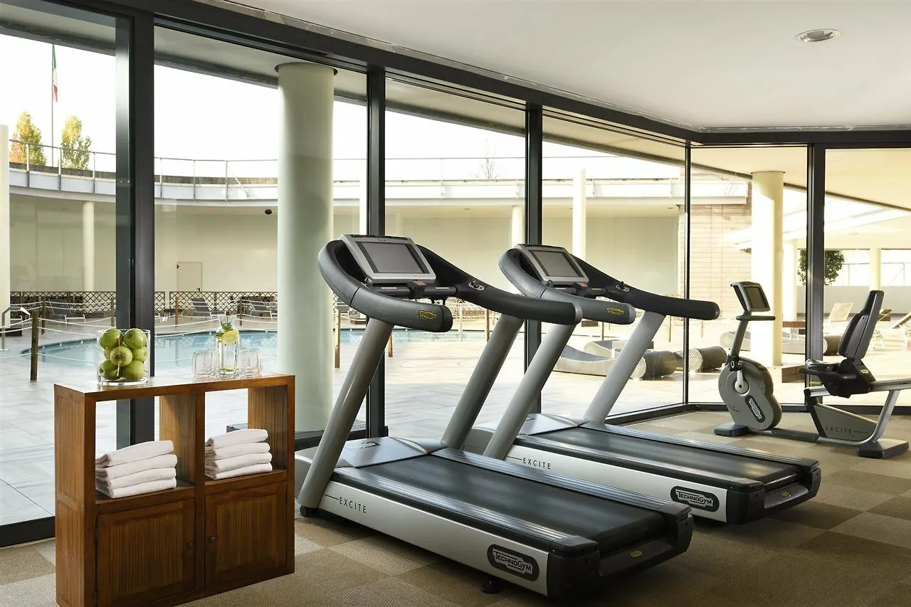 Unahotels Varese Szálloda